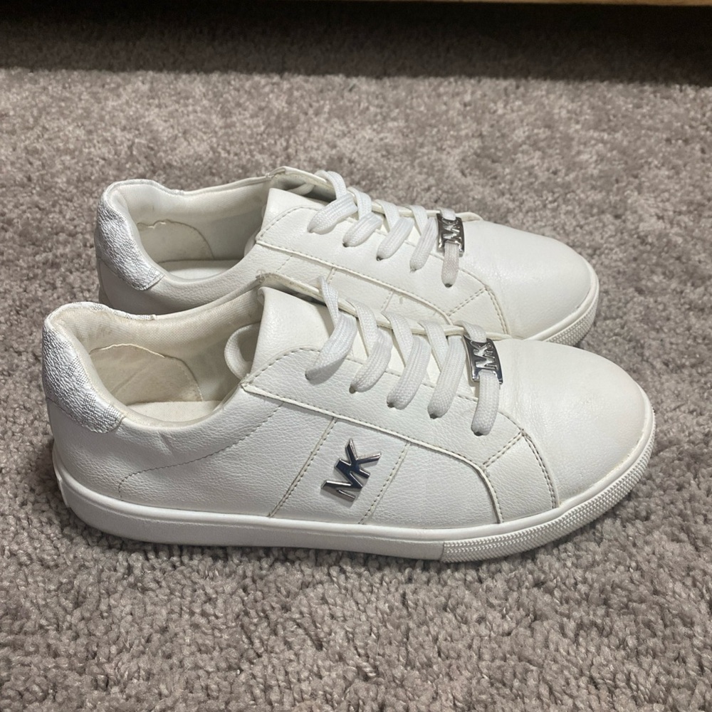 Michael Kors Kylen low top lace up White Kids Sneakers